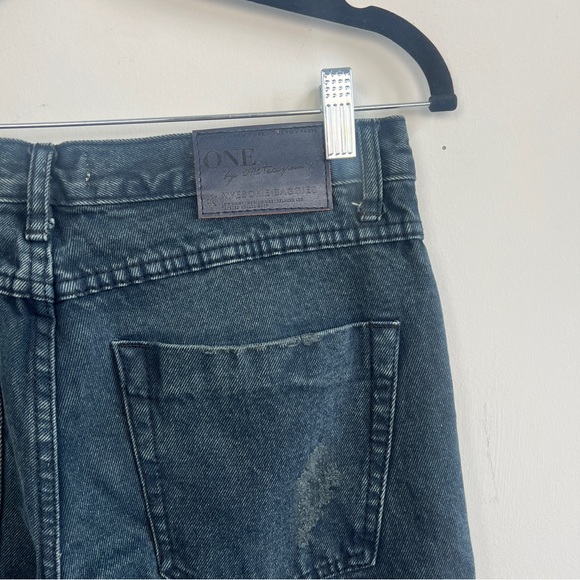 One x Oneteaspoon Awesome Baggies in dark wash. Size 24. - Picture 3 of 10